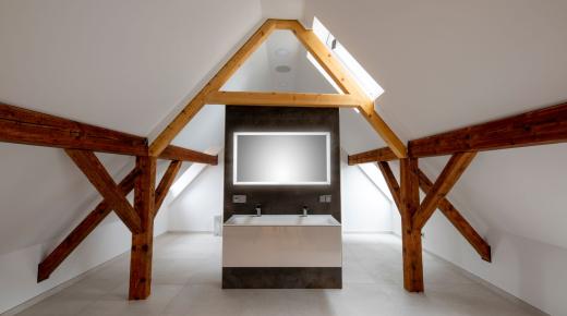 Sanierte Fachwerkkonstruktion in historischer Mühle