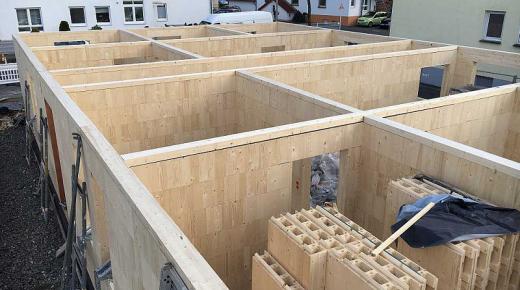 Holzhausbau Zimmerei Schreinerei Okaty Hachenberger