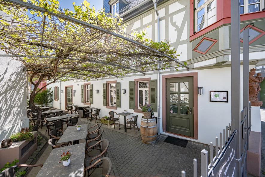 Innenhof Gaststätte Grüner Baum in Oestrich-Winkel